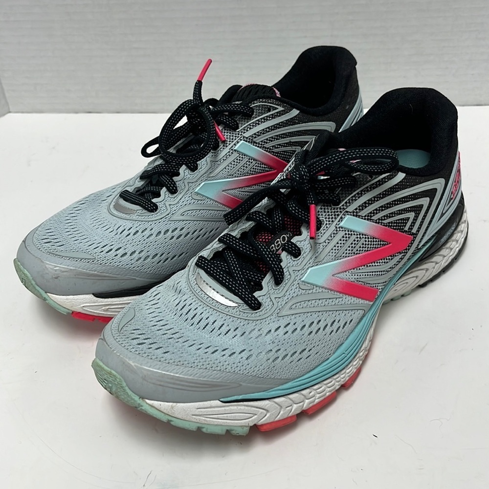 New balance running sneakers W880GB7